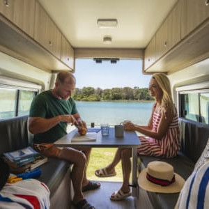 Britz HiTop Campervan – 2 Berth Dinette (2)