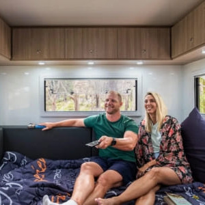 Maui Platinum Beach Motorhome – 4 Berth Bed