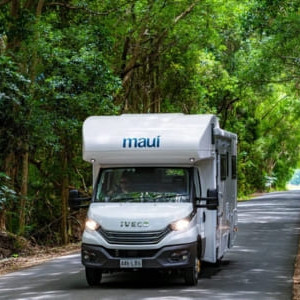 Maui Platinum Beach Motorhome – 4 Berth Front View
