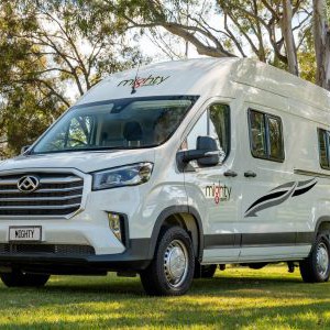 mighty-highball-campervan-2-berth-au-exterior